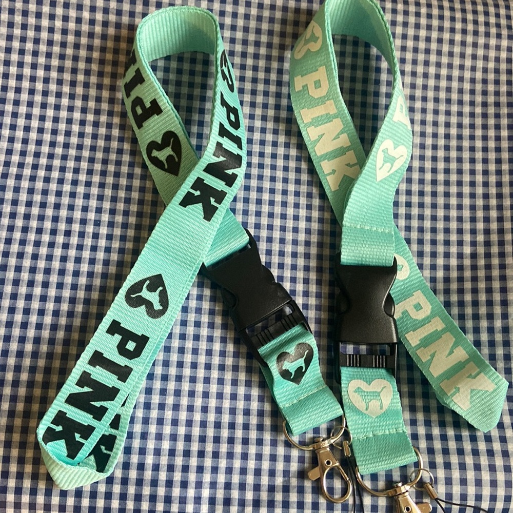 2 Lanyards - Picture 1 of 3